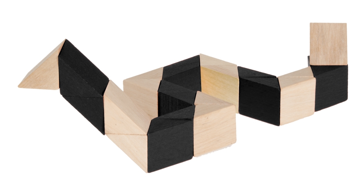 IQ-Test, Wooden Triangle-Snake-Puzzle, natur/black