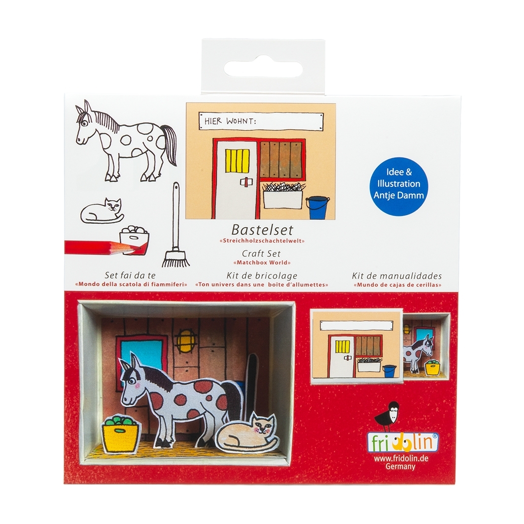 Craft kit, horse in stable