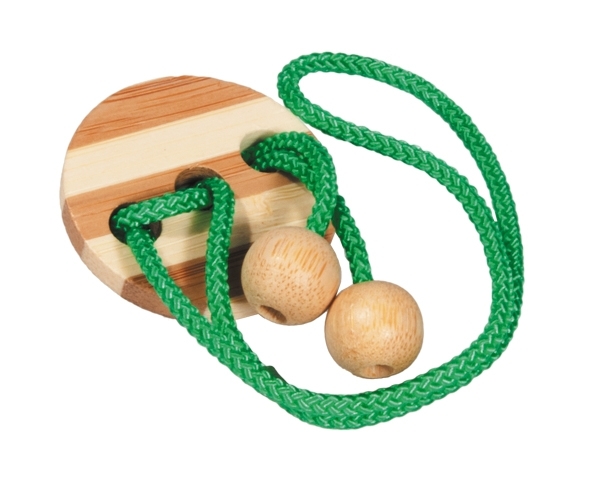 IQ-Test bamboo string-puzzle in a box, light green
